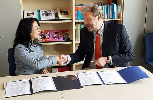 纽伦堡—埃尔兰根孔子学院与埃尔兰根—纽伦堡大学语言中心正式签署汉语教学合作协议